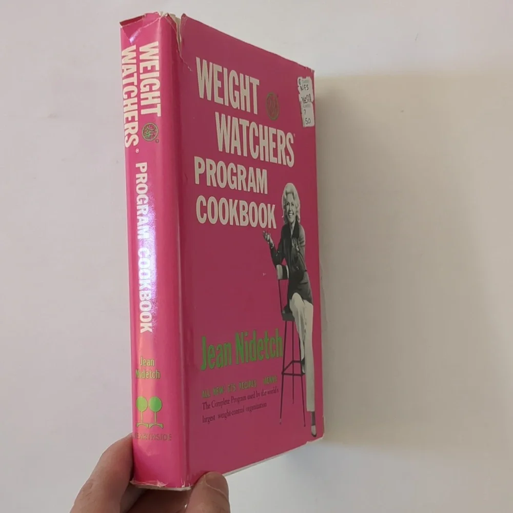 Weight Watchers Program Cookbook - 1976 vintage - Picture 2 of 12